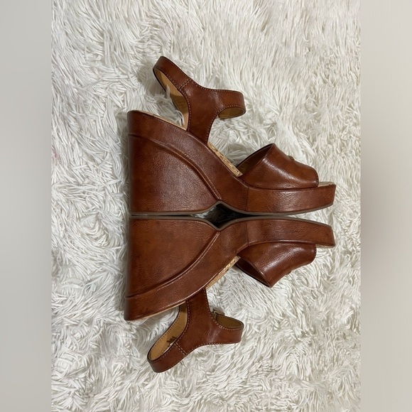Korks Bardot Wedge Sandal - size 9 - Picture 6 of 7